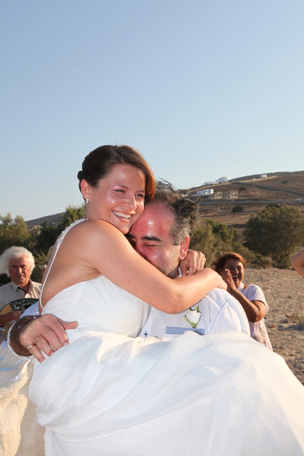 The bride dismounting the donkey