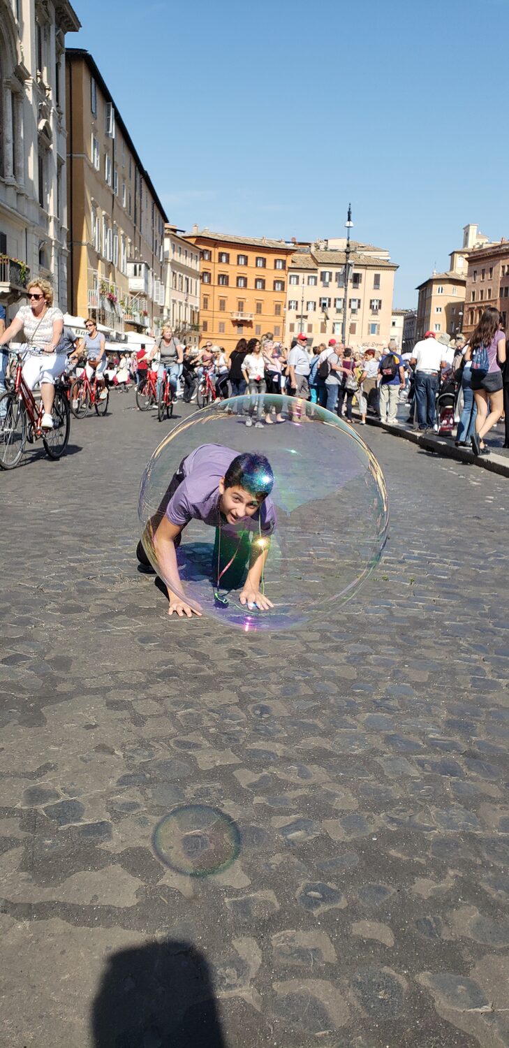 A street performer at Piazza Navona