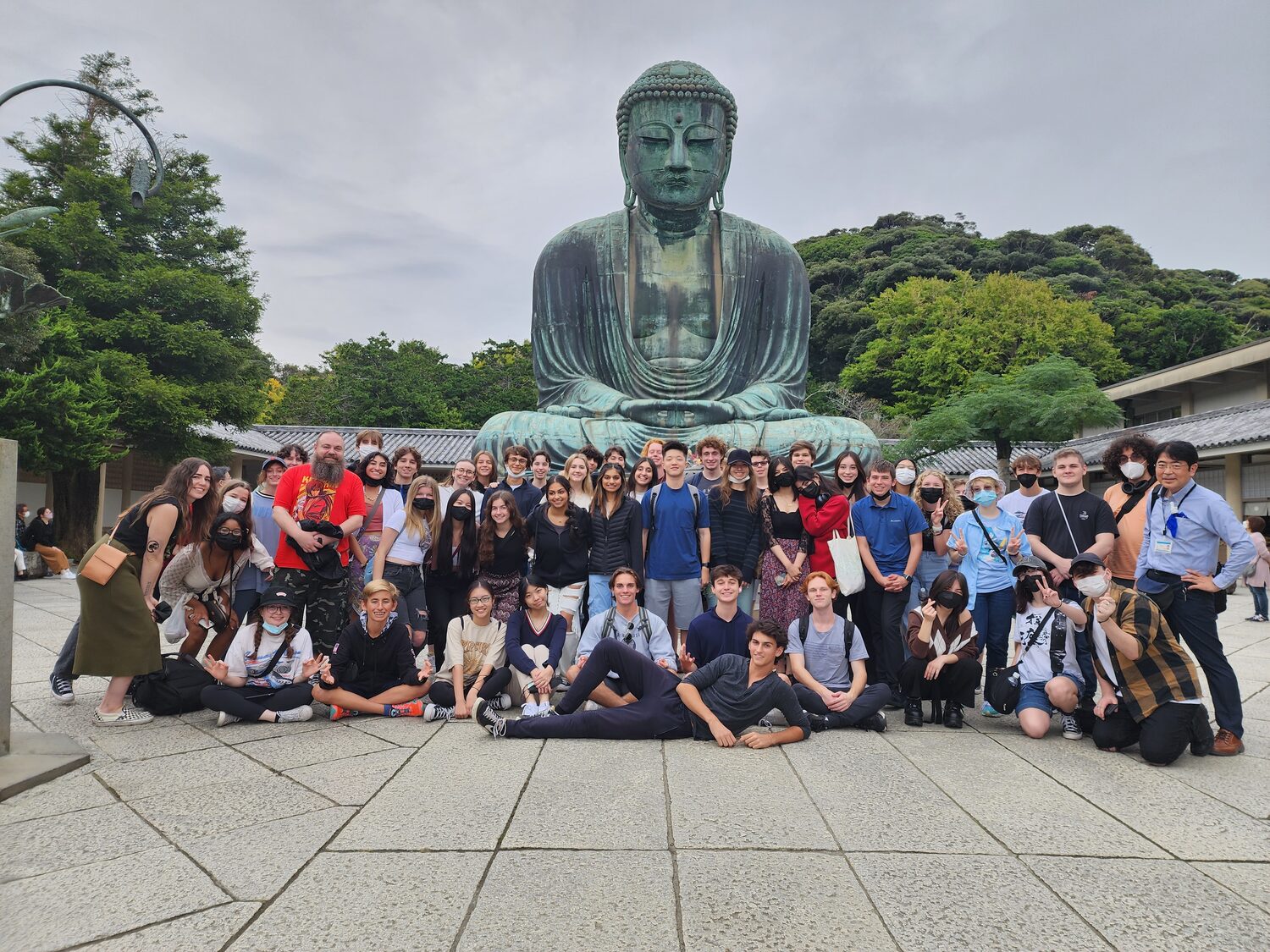 The school group in front of the Great Buddha