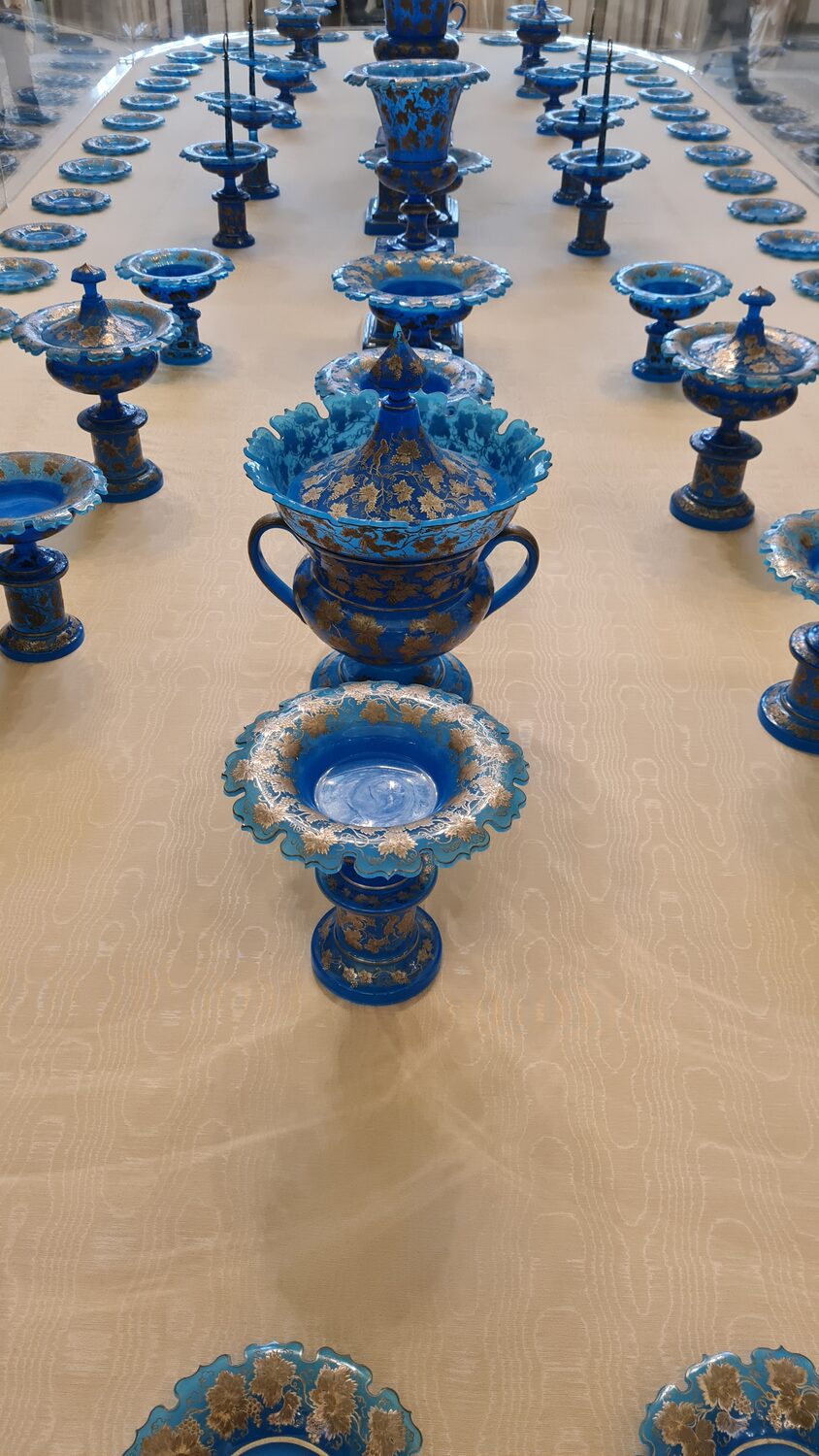 Ceramic urns in the palace