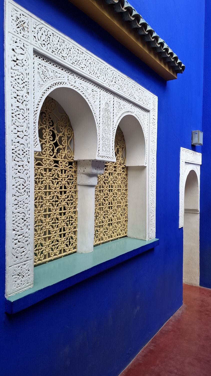 Majorelle blue wall