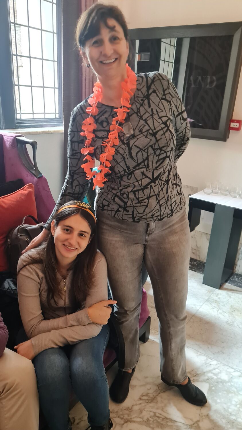 Orange garlands at the hotel on King's Day