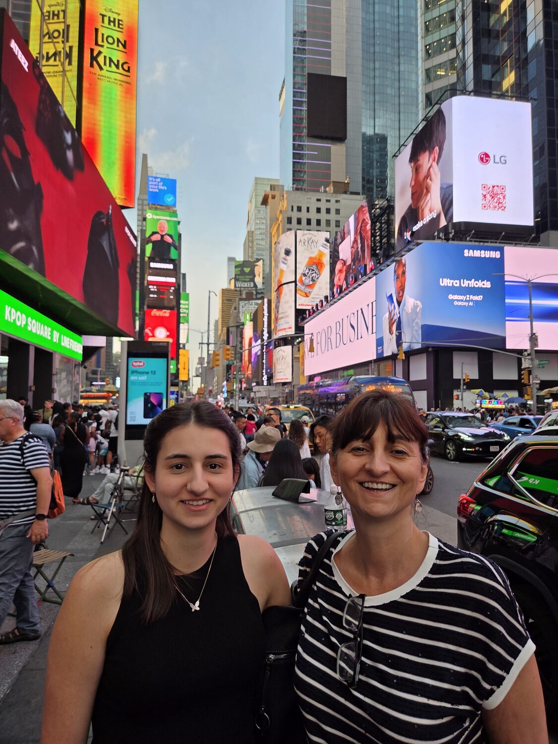 Maritza and Albena in Times Square